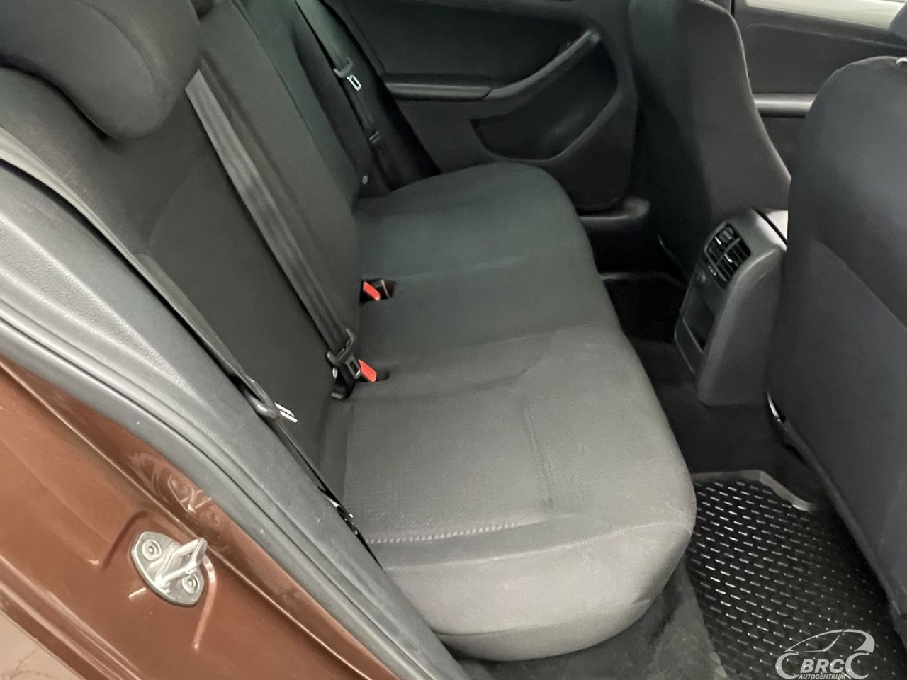 Volkswagen Jetta | 17