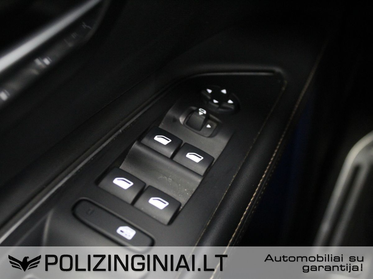 Peugeot 5008 | 24