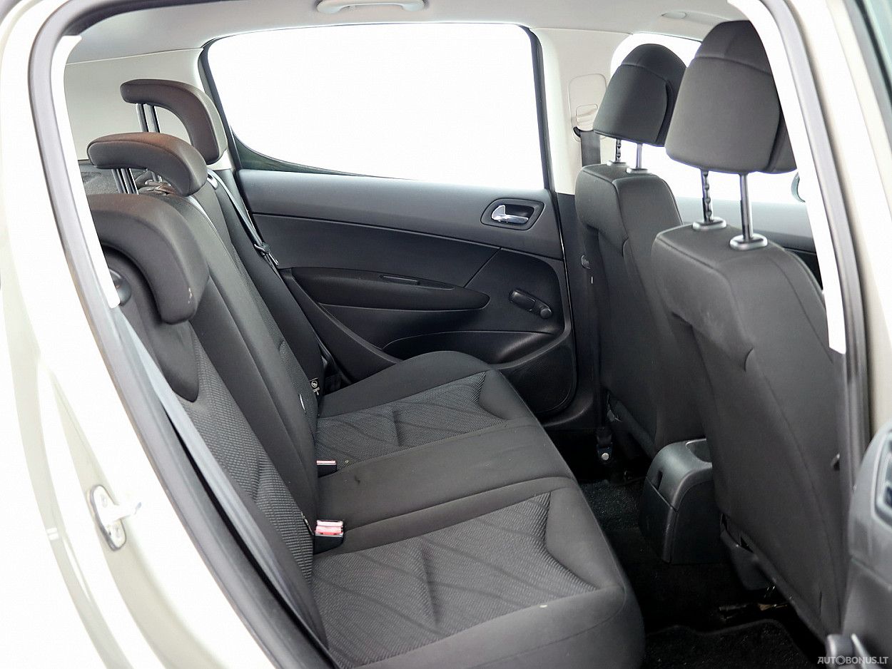 Peugeot 308 | 6