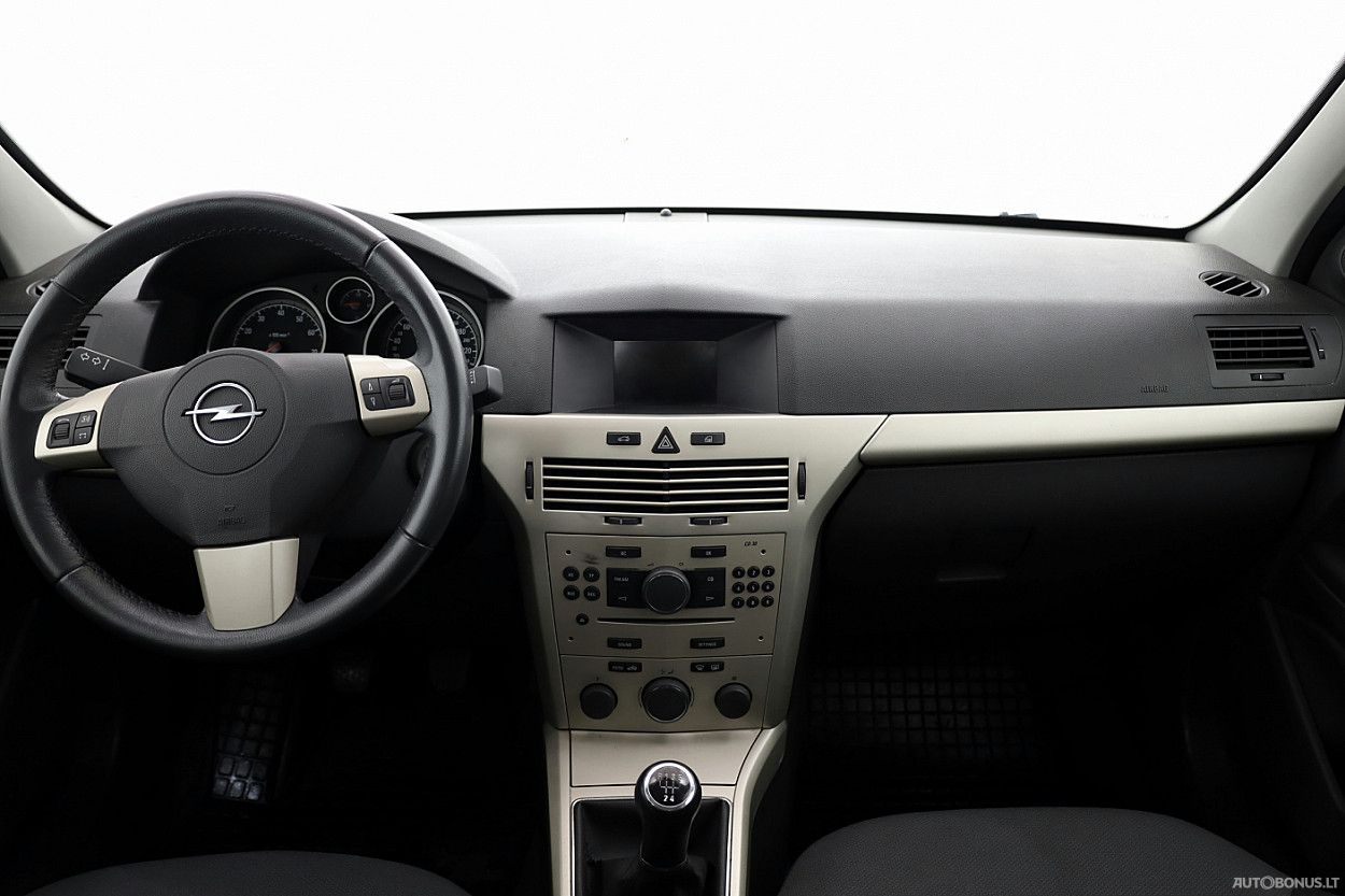 Opel Astra | 4