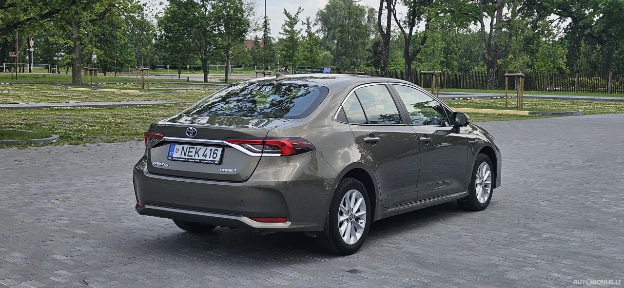 Toyota Corolla | 2