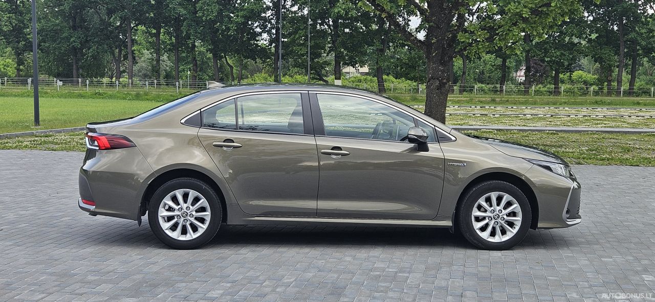 Toyota Corolla | 4