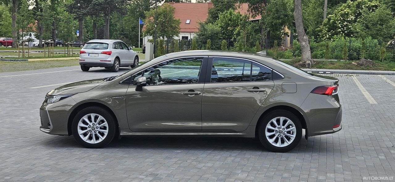 Toyota Corolla | 5