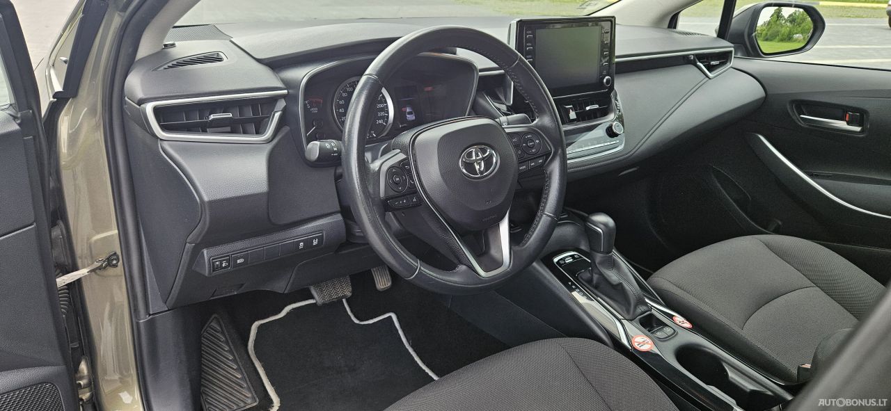 Toyota Corolla | 8
