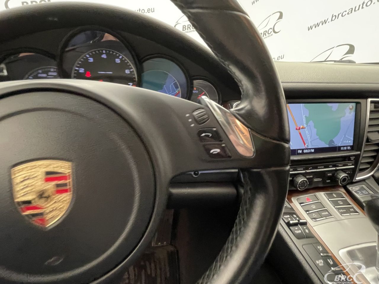 Porsche Panamera | 25