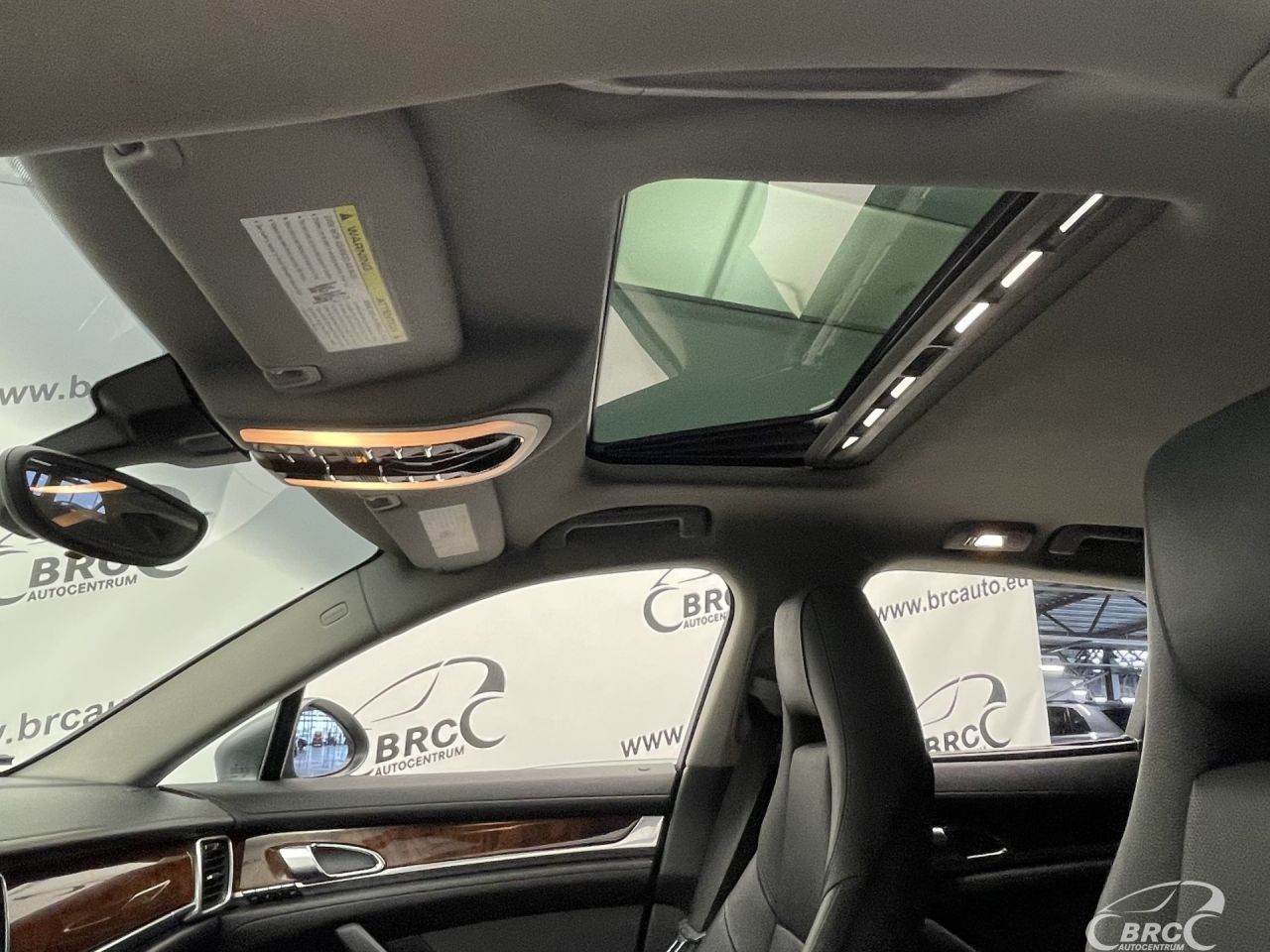 Porsche Panamera | 21