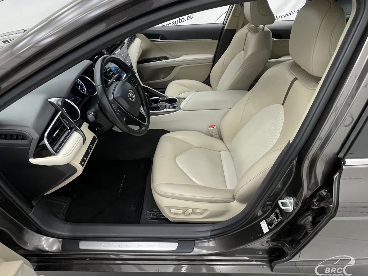 Toyota Camry | 19