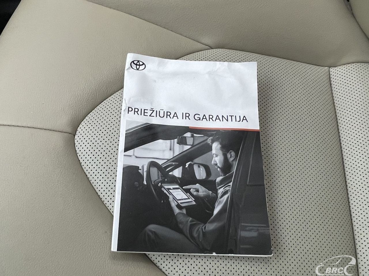 Toyota Camry | 37