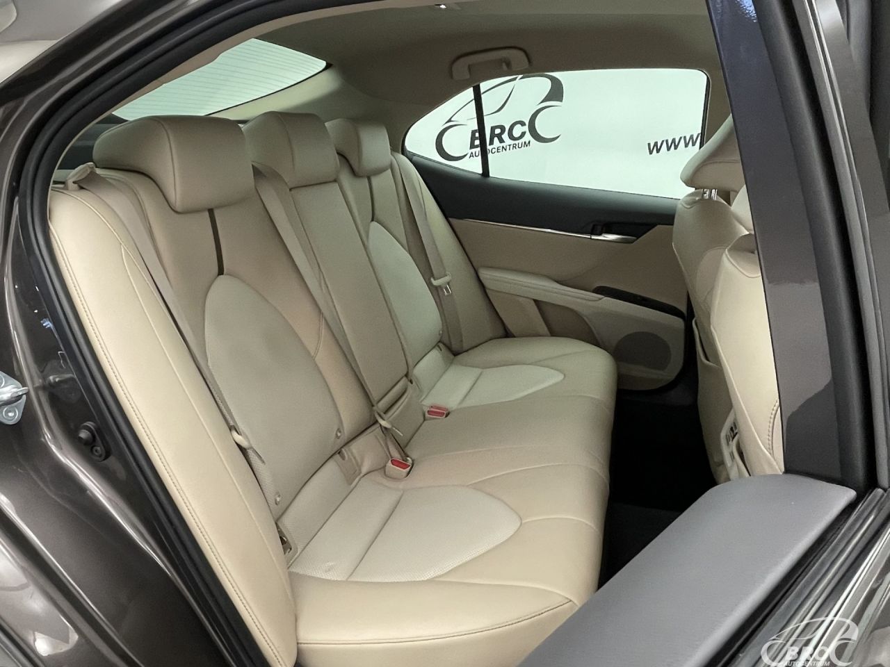 Toyota Camry | 10