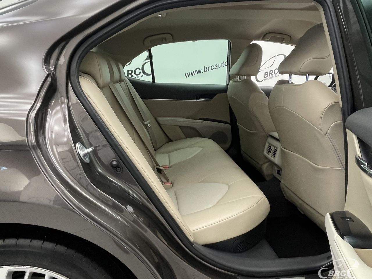 Toyota Camry | 8