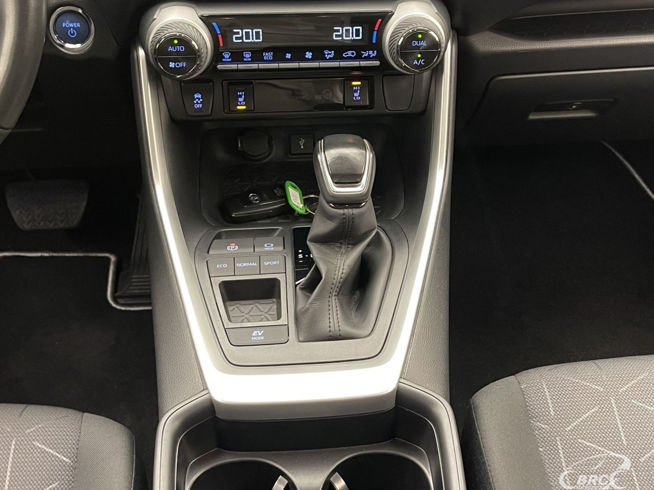 Toyota RAV4 | 15