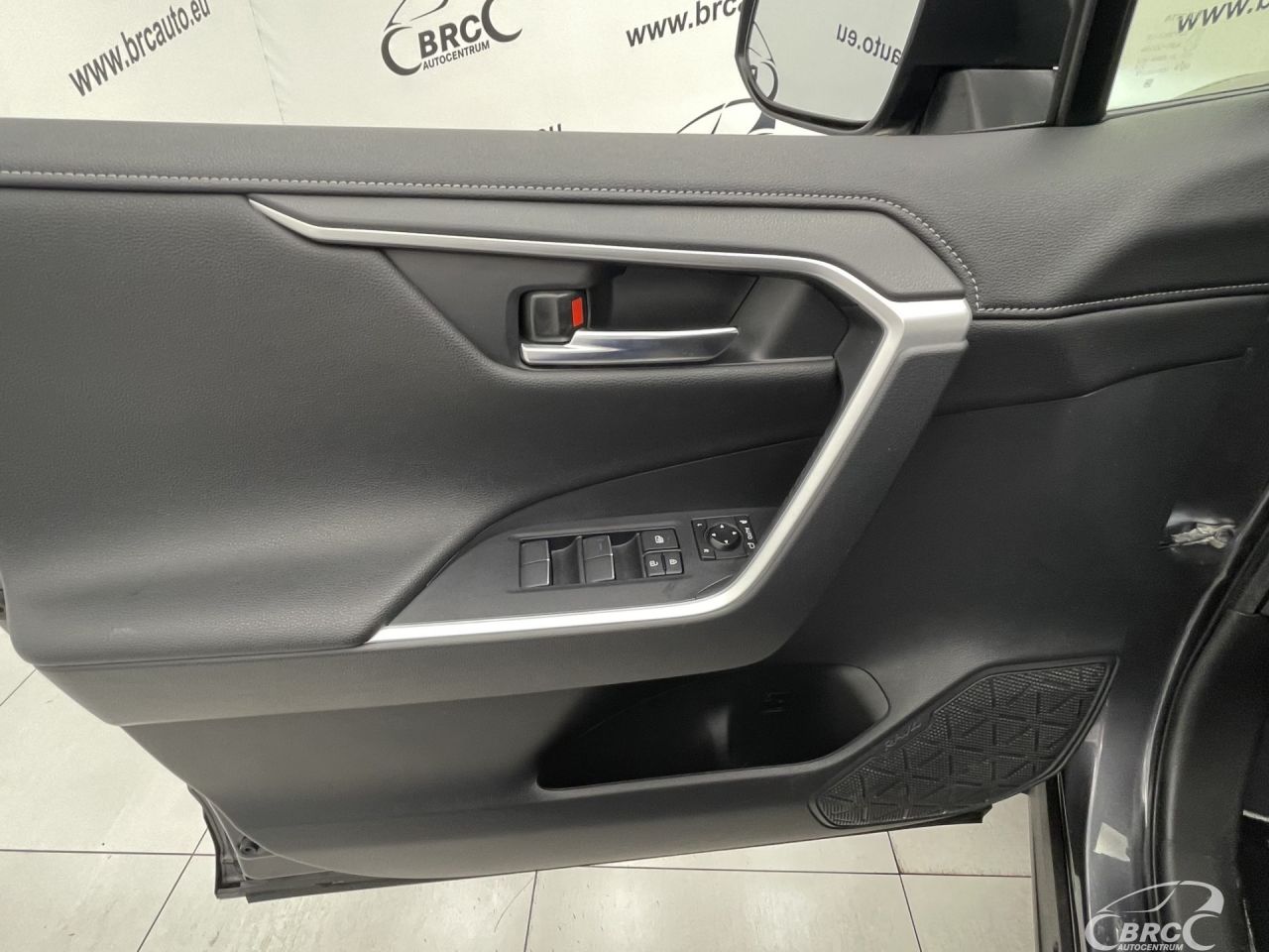Toyota RAV4 | 17