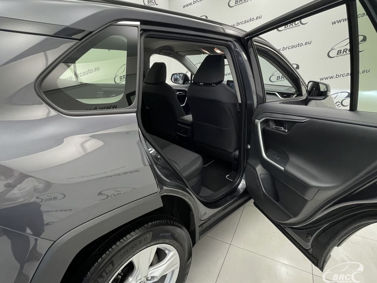 Toyota RAV4 | 11