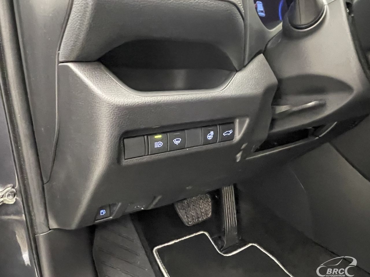 Toyota RAV4 | 22