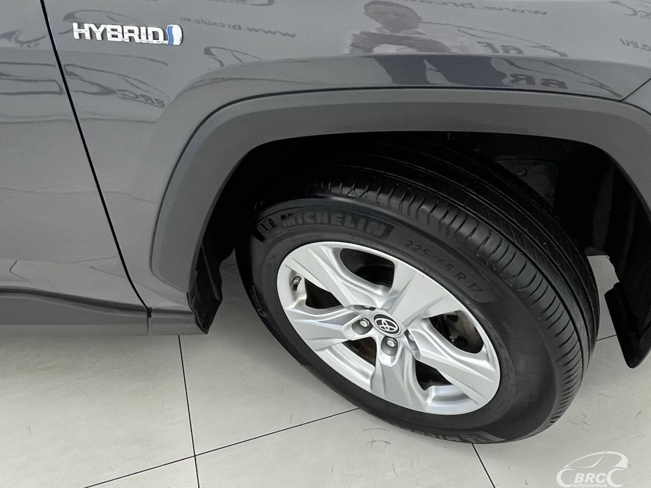 Toyota RAV4 | 40