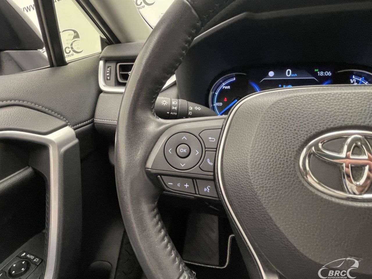 Toyota RAV4 | 27