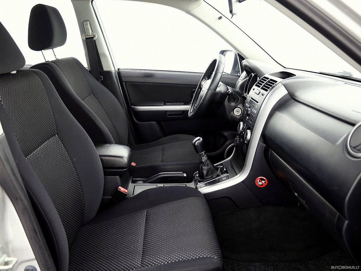 Suzuki Grand Vitara | 5