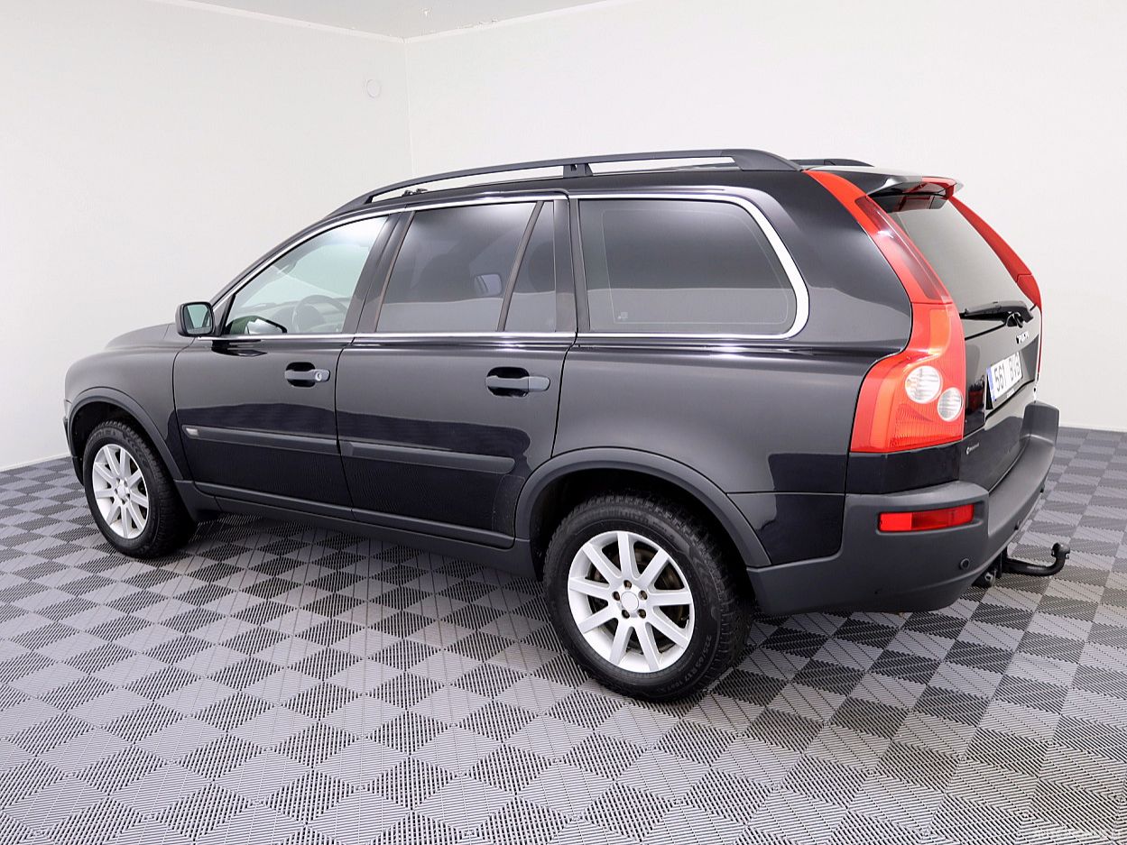 Volvo XC90 | 3