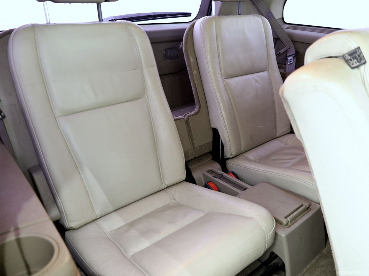 Volvo XC90 | 7