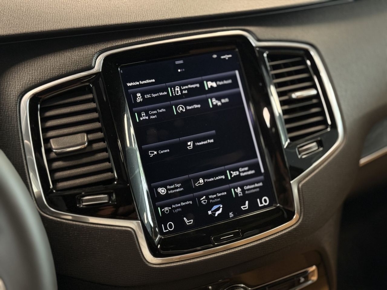 Volvo XC90 | 7