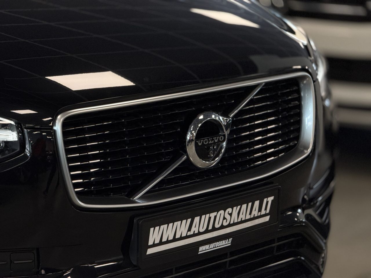Volvo XC90 | 35
