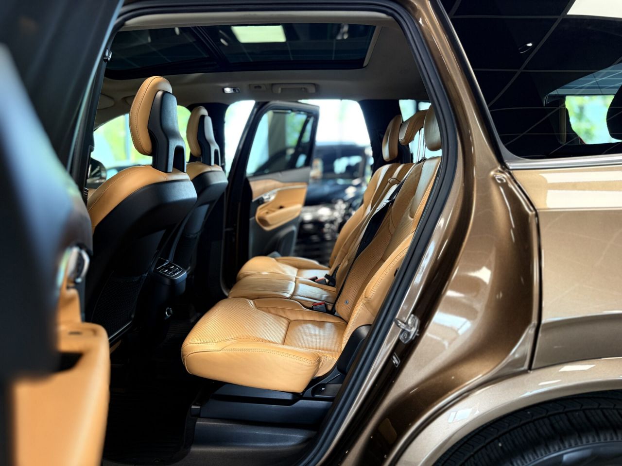 Volvo XC90 | 7
