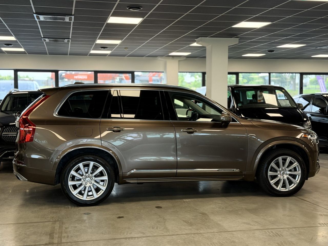 Volvo XC90 | 19