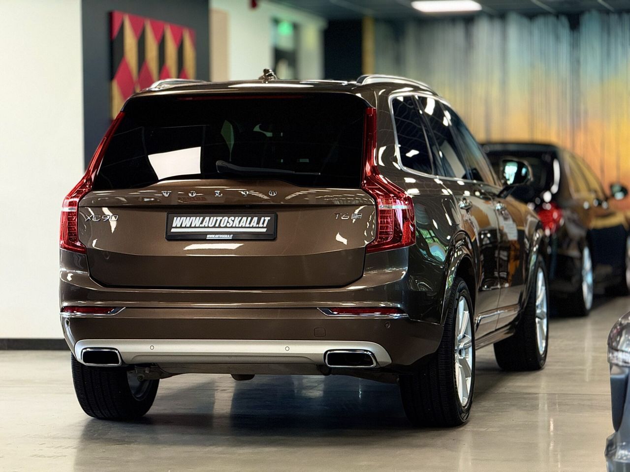 Volvo XC90 | 27