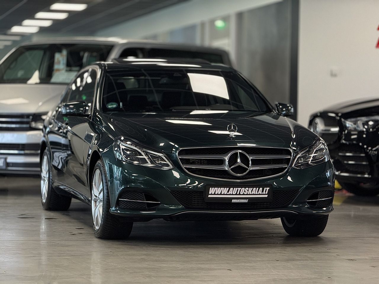 Mercedes-Benz E350 | 33