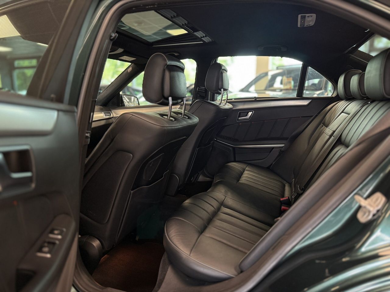 Mercedes-Benz E350 | 17