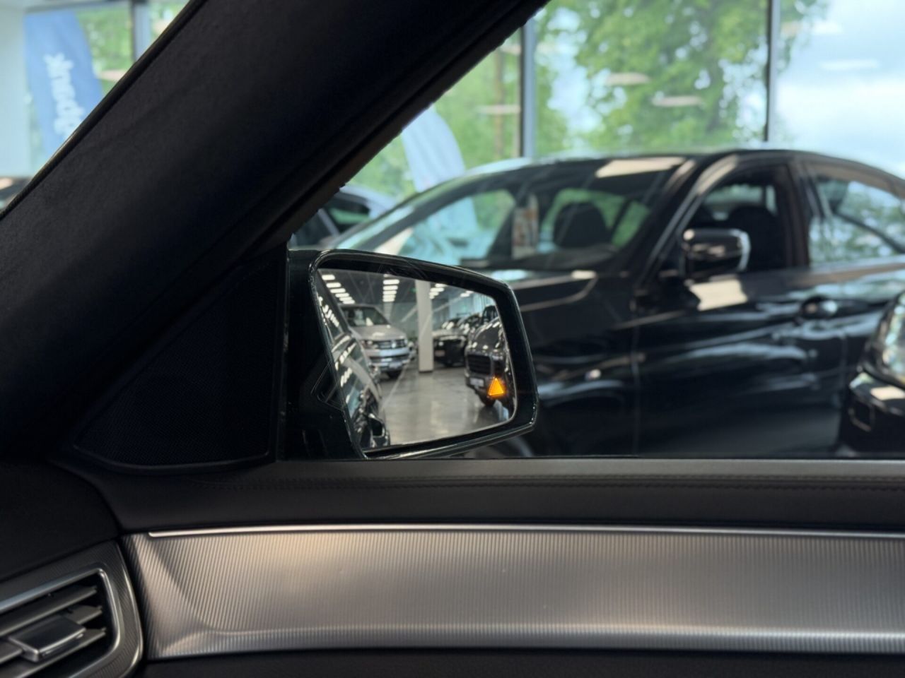 Mercedes-Benz E350 | 11