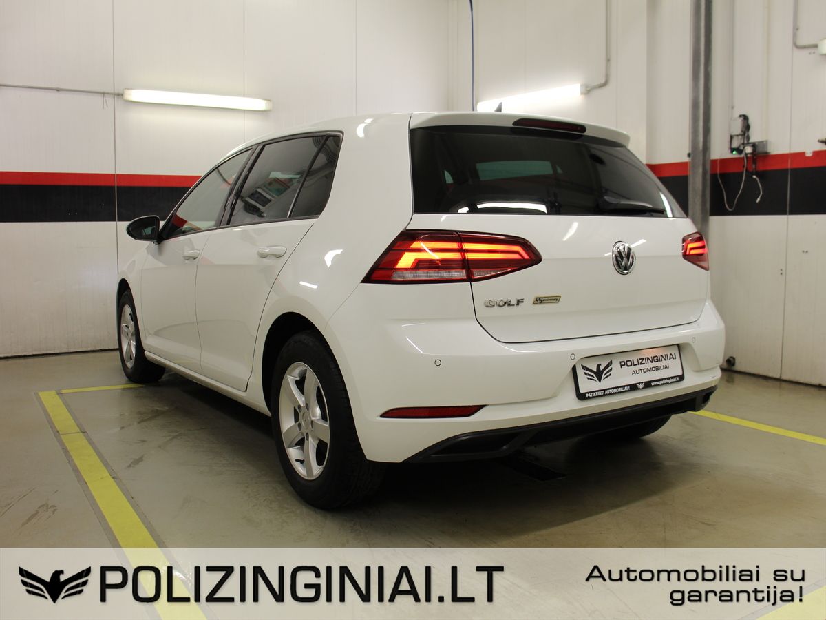 Volkswagen Golf | 4