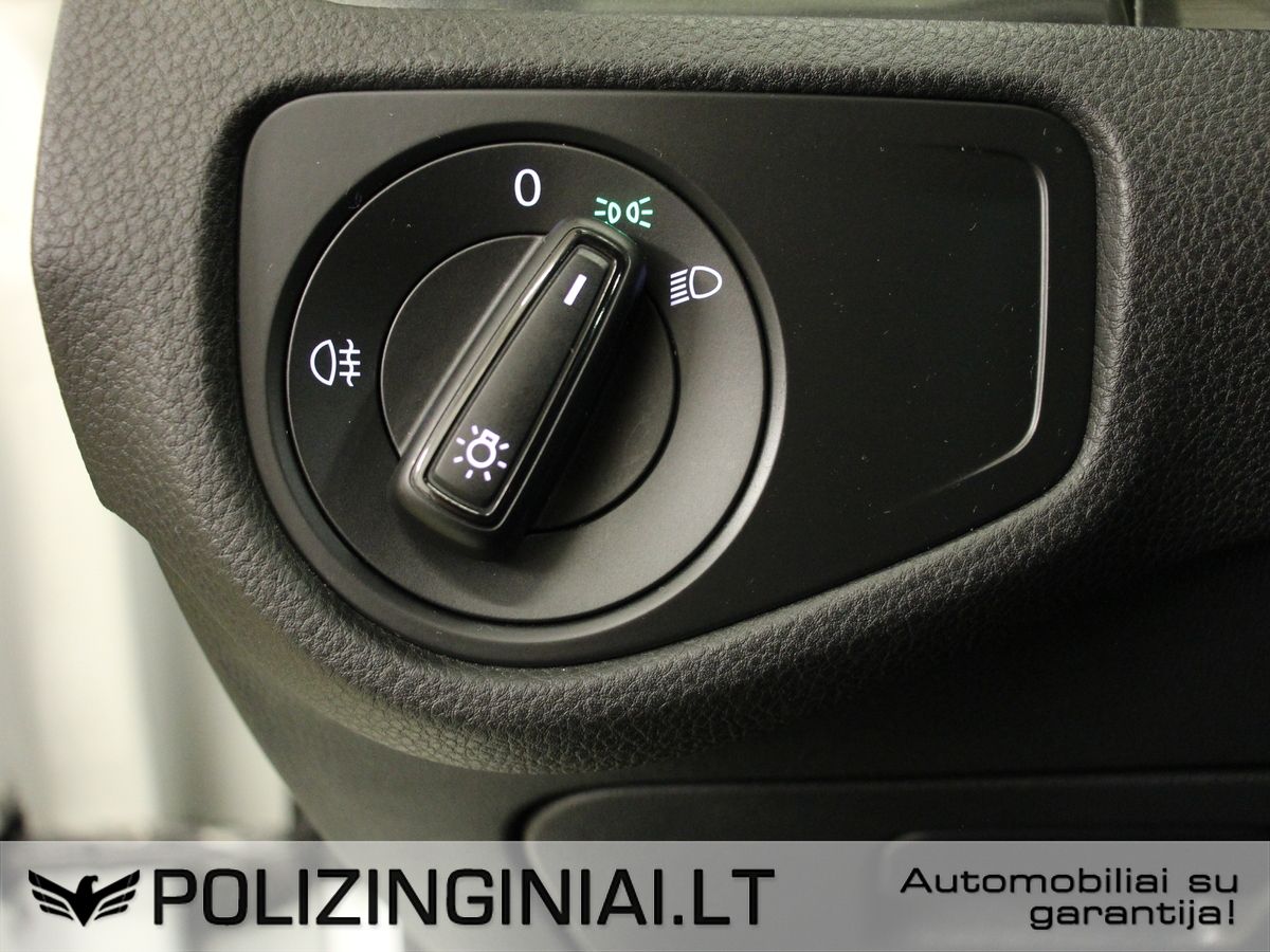 Volkswagen Golf | 10