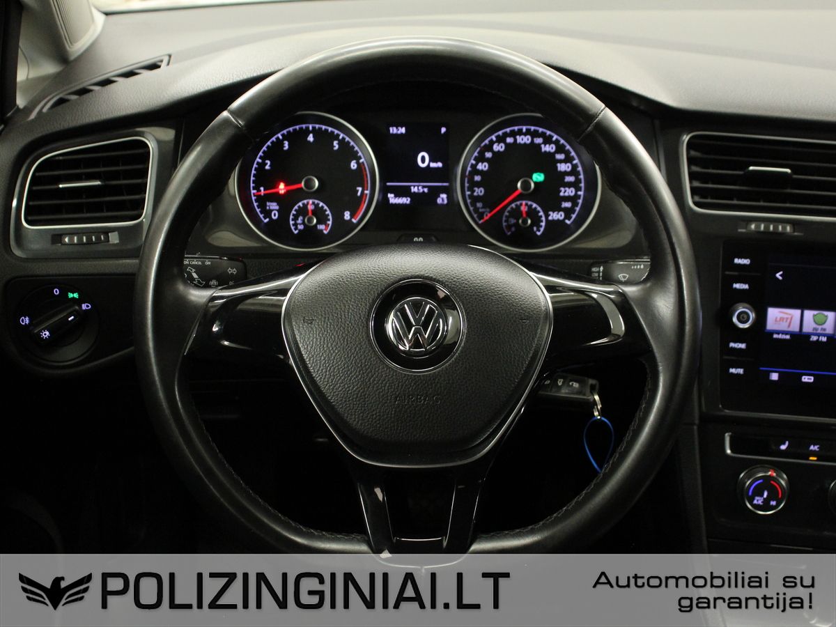 Volkswagen Golf | 5