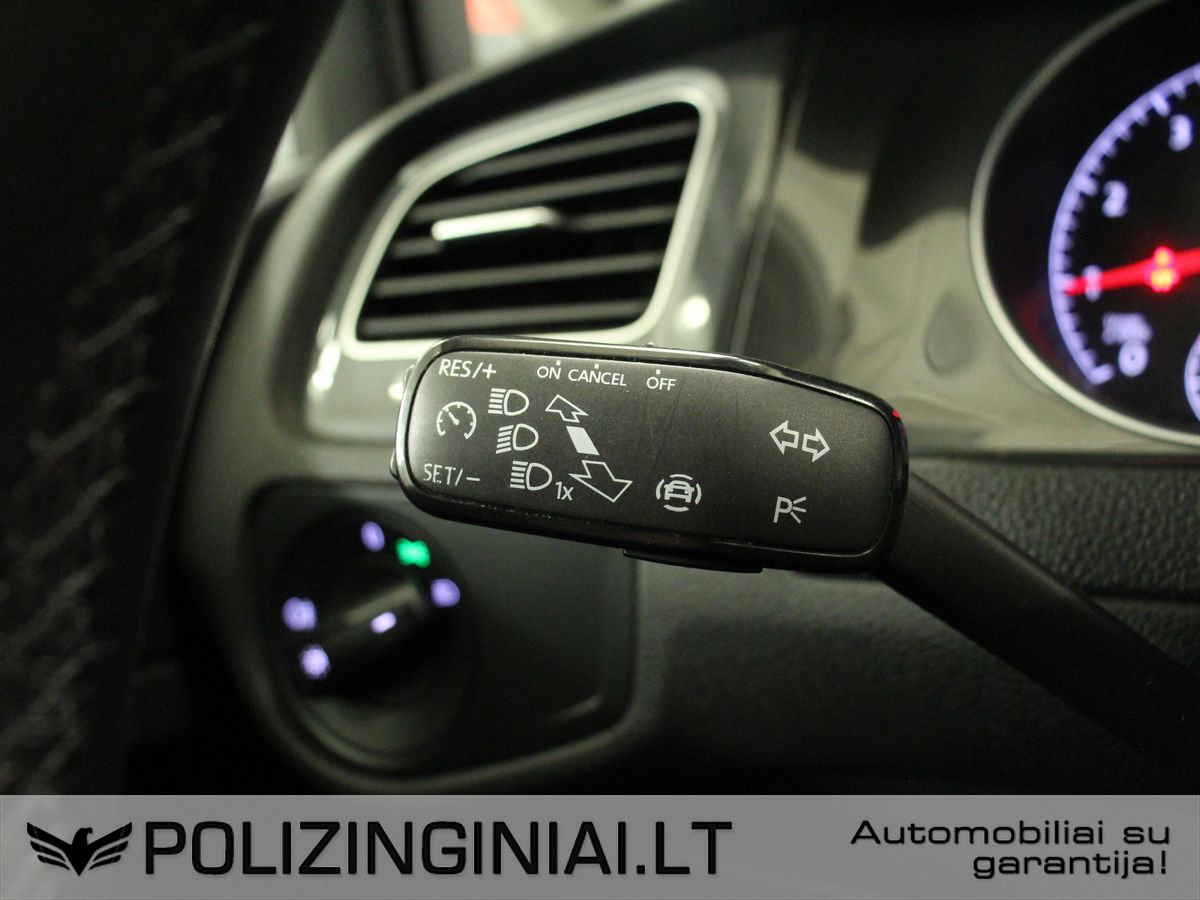 Volkswagen Golf | 11