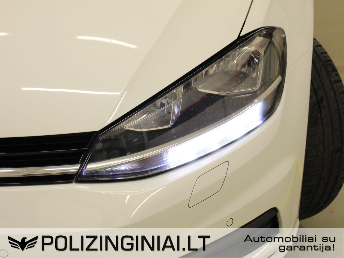 Volkswagen Golf | 24