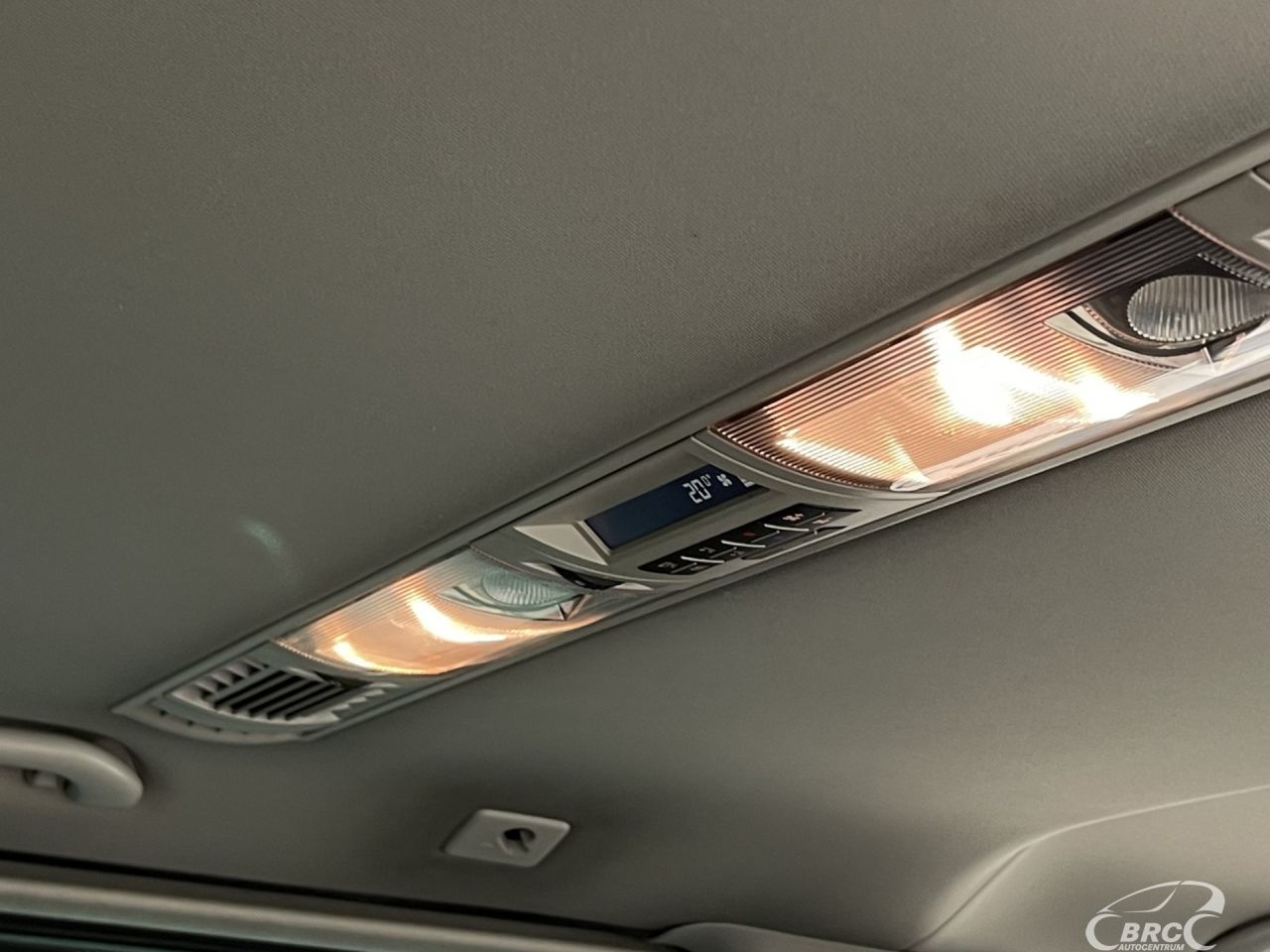 Volkswagen Multivan | 11