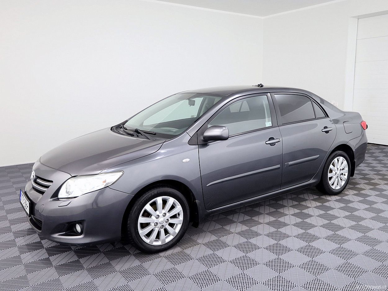 Toyota Corolla | 1