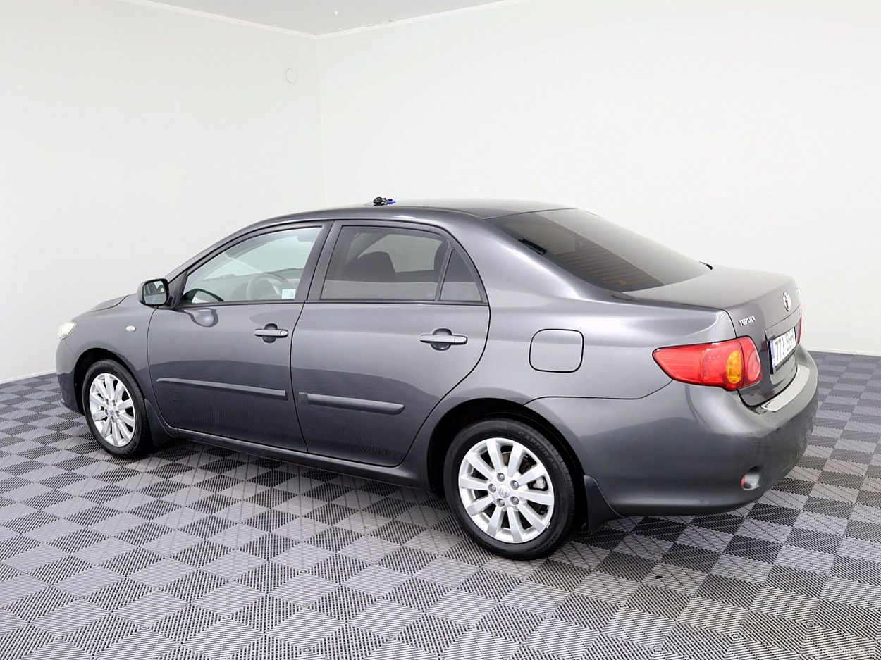 Toyota Corolla | 3