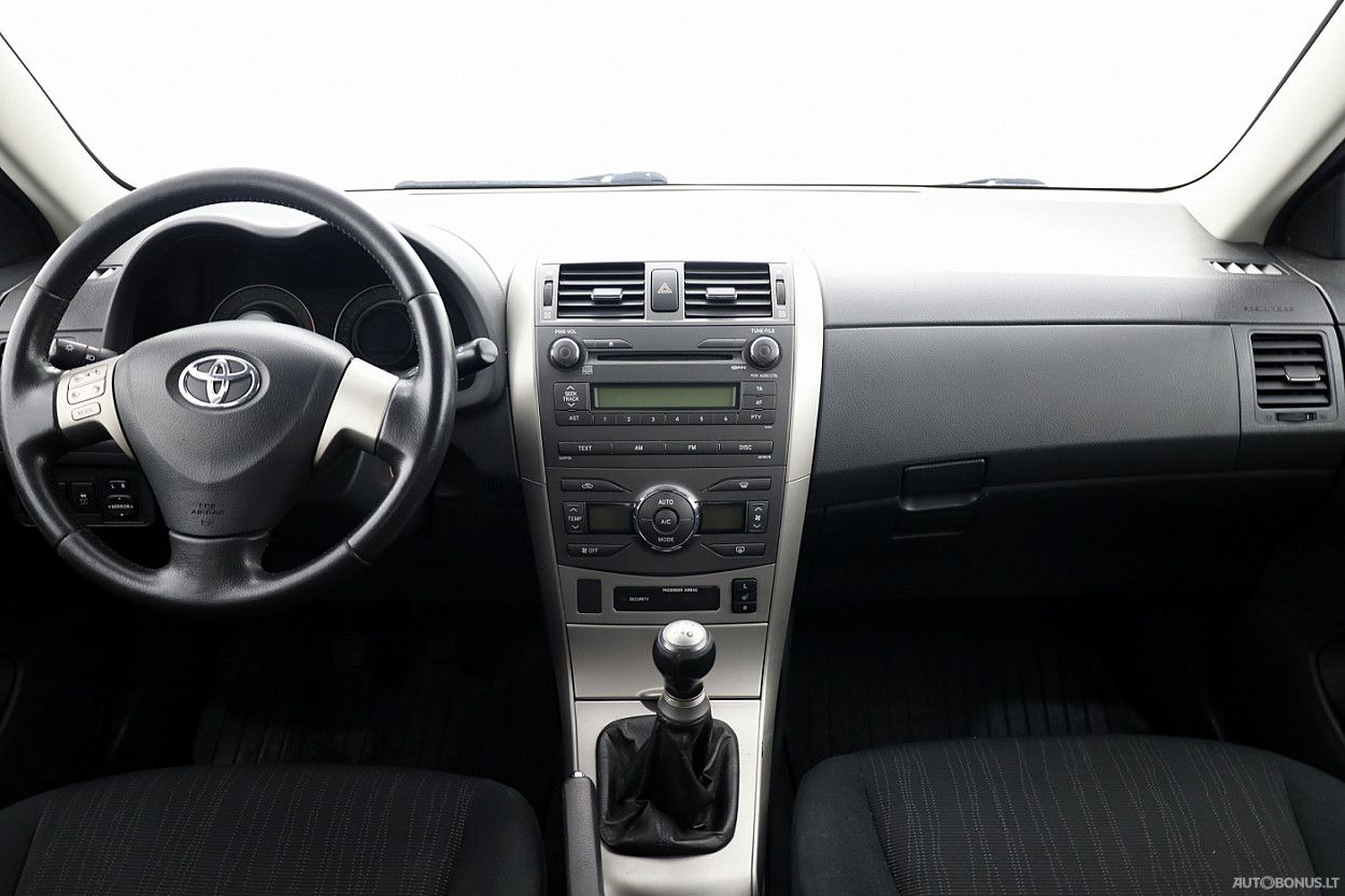 Toyota Corolla | 4