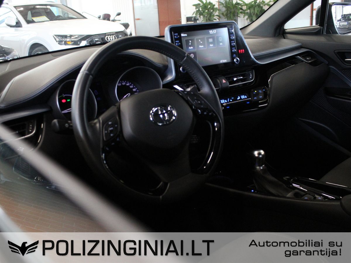 Toyota C-HR | 11