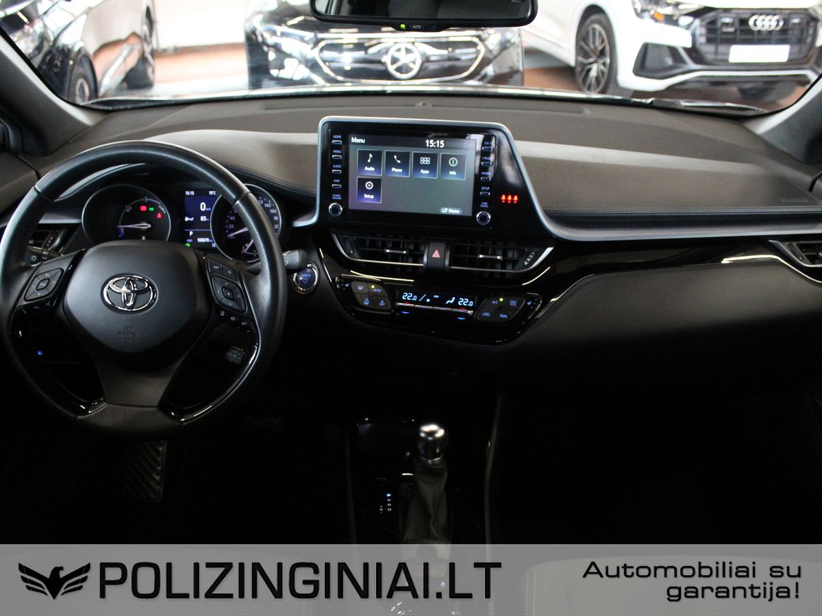 Toyota C-HR | 12