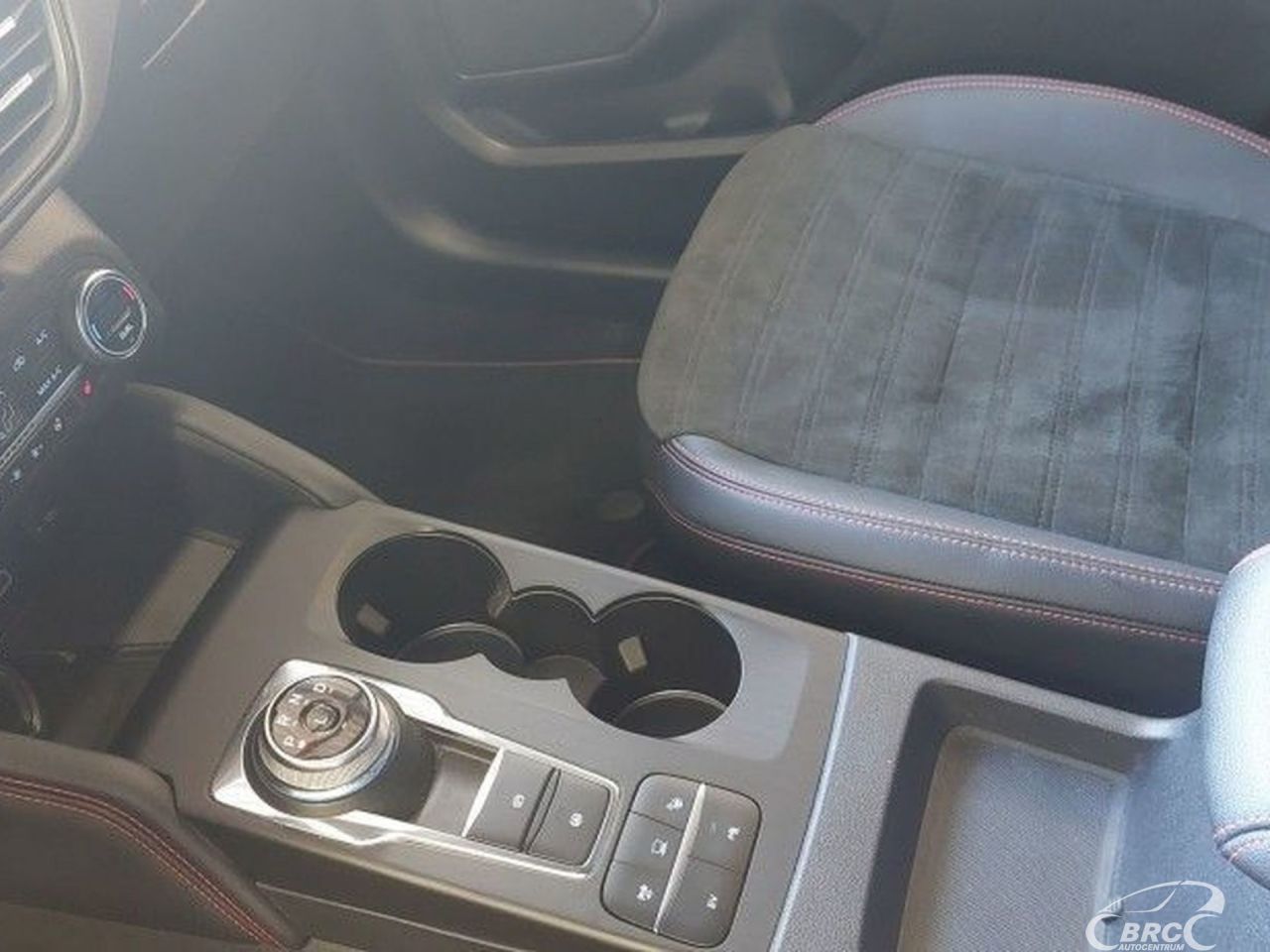Ford Kuga | 10