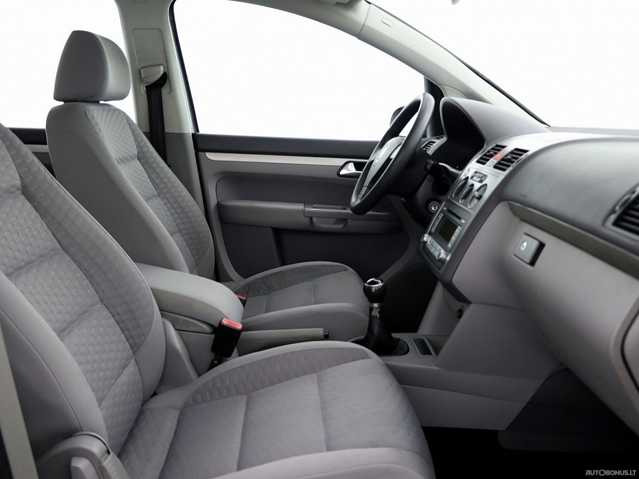 Volkswagen Touran | 5