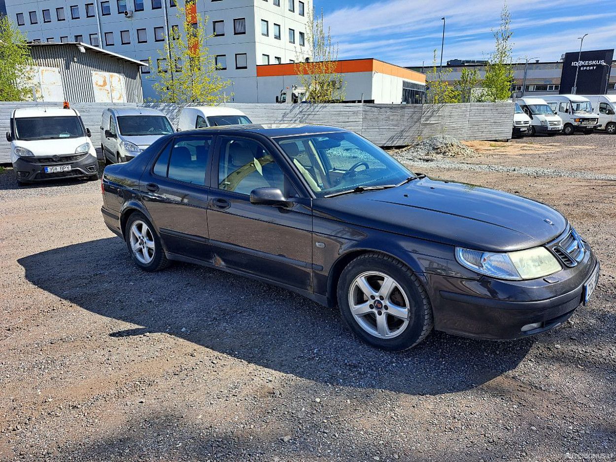 Saab 9-5, 2.3 l., saloon