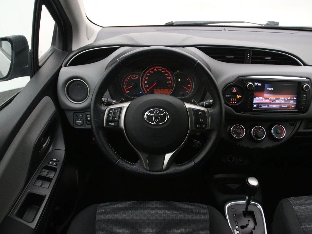 Toyota Yaris | 16