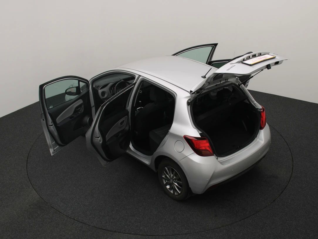 Toyota Yaris | 12