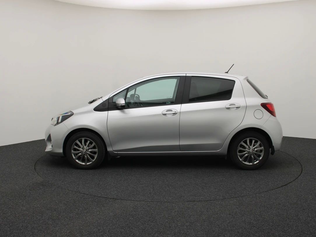Toyota Yaris | 5