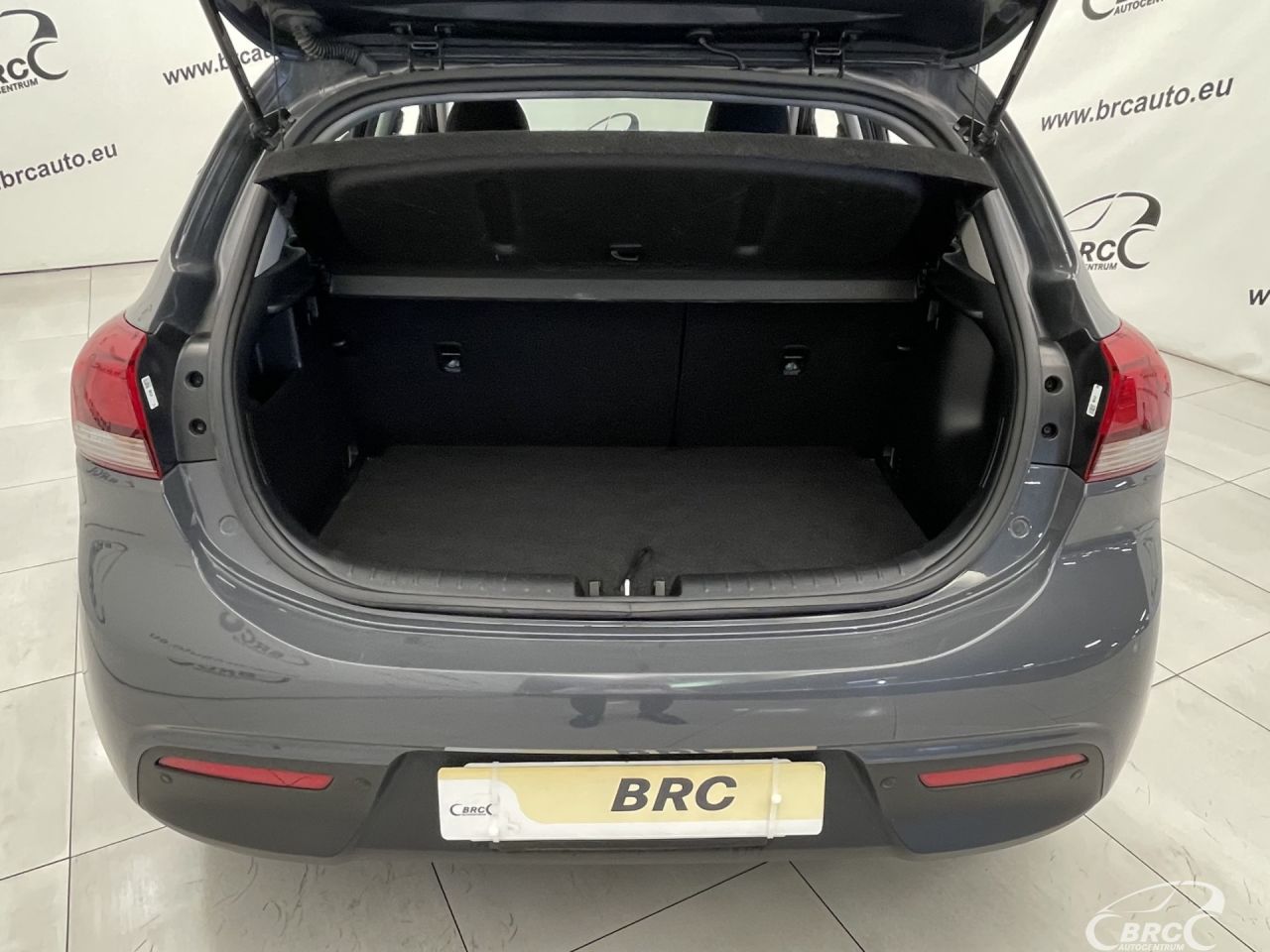 Kia Rio | 37