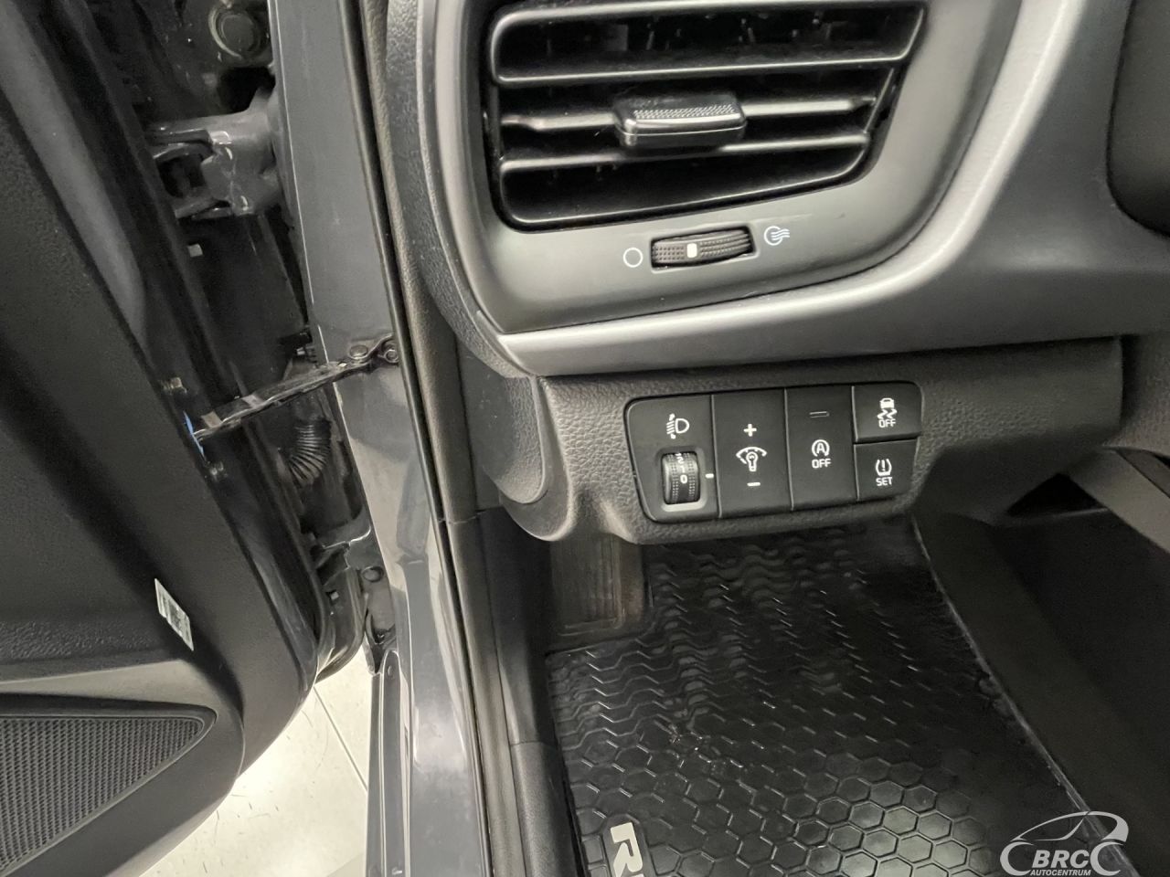 Kia Rio | 22